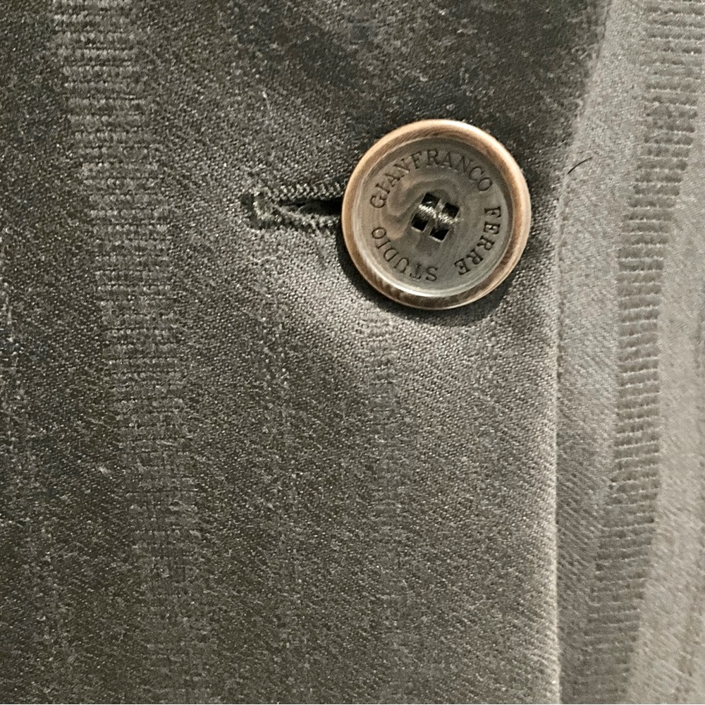GEANFRANCO FERRE STUDIO BROWN COLOR BLAZER. - Picture 4 of 9
